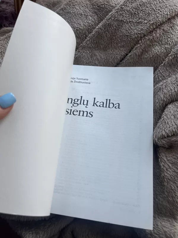 English at a Glance / Anglų kalba visiems - Virginija Tuomaitė, knyga 3