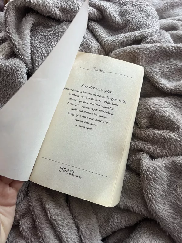 Laukinė rožė - Nora Roberts, knyga 4