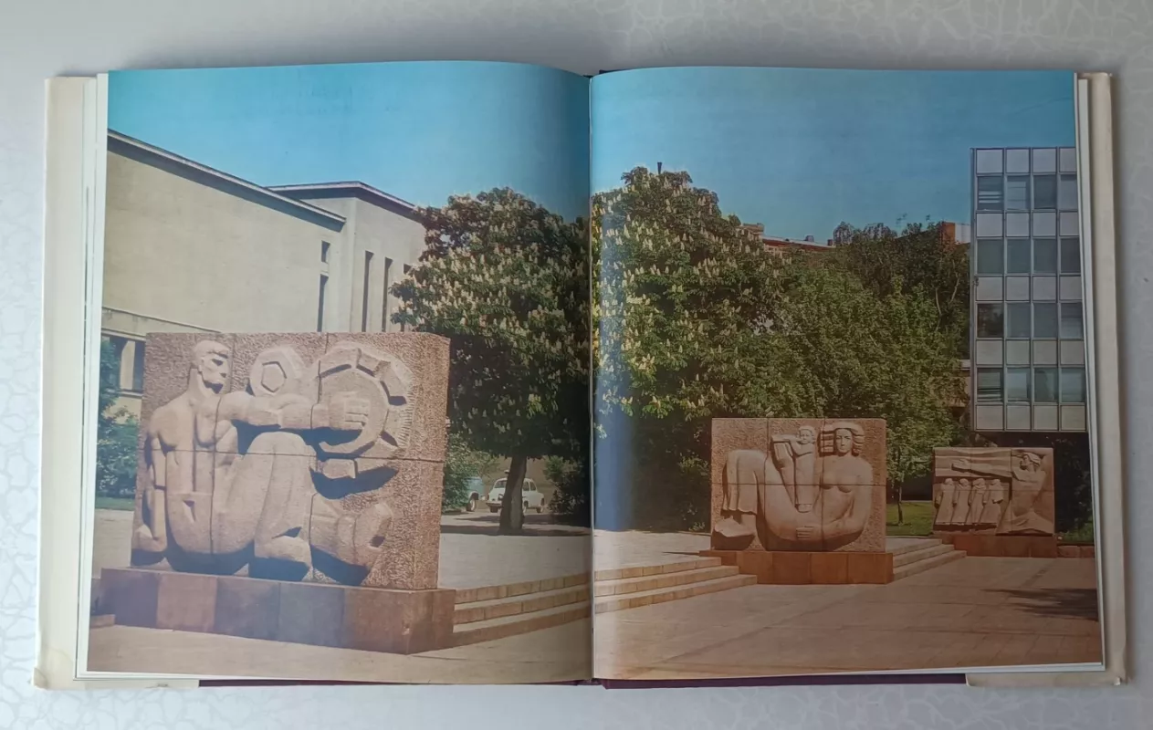 Tarybų Lietuva - Balys Bučelis, Antanas  Dakinevičius, knyga 3