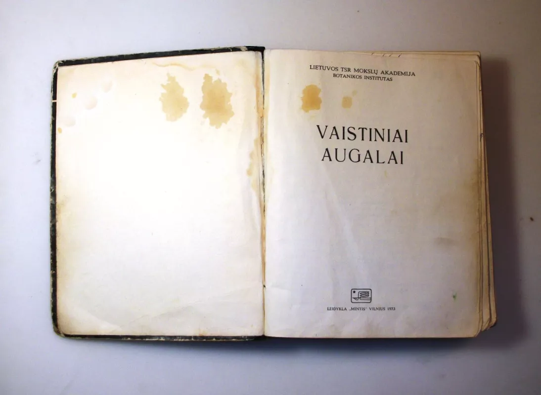 Vaistiniai augalai - Autorių kolektyvas (įvairūs), knyga 4