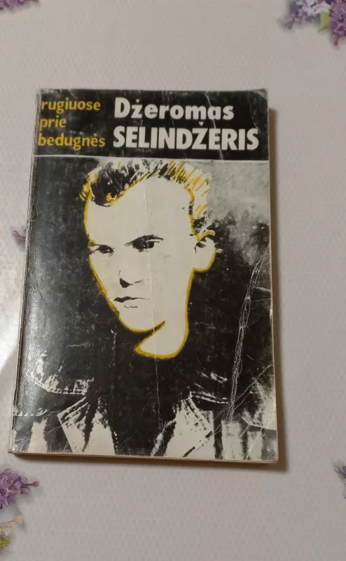 Rugiuose prie bedugnės - Džeromas Sekindžeris, knyga 2