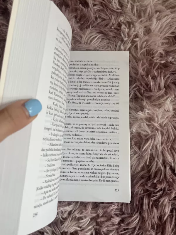 Neužmirštami metai - Ona Mikalaitė, knyga 3