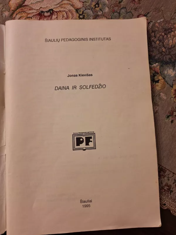 Daina ir solfedžio - Jonas Kievišas, knyga 3