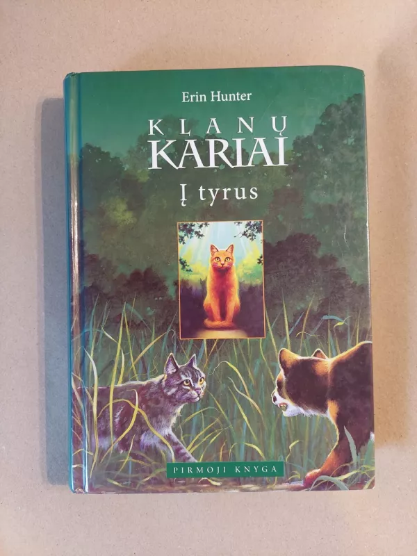 Klanų kariai Į tyrus - Erin Hunter, knyga 2