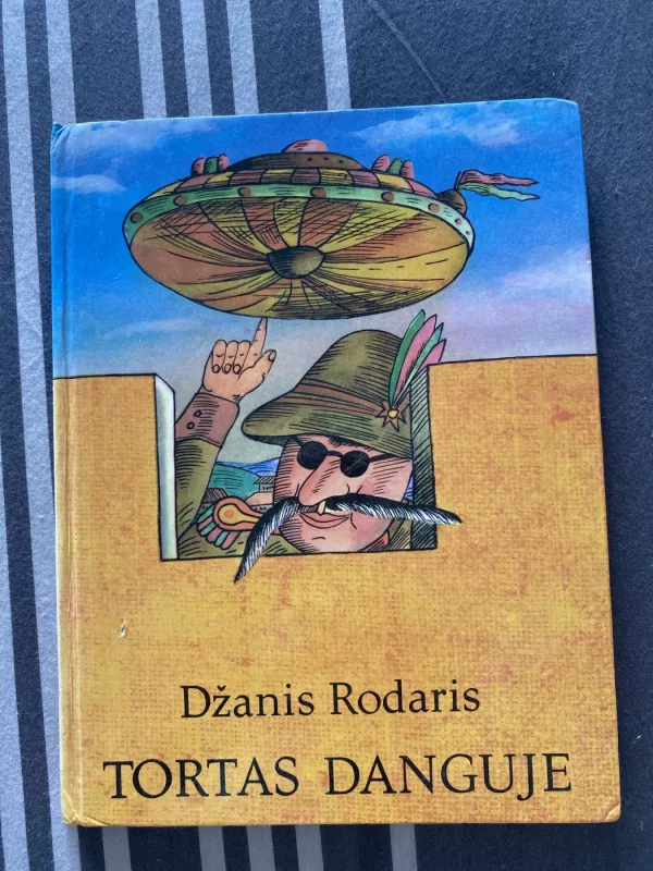 Tortas danguje - Džanis Rodaris, knyga 2