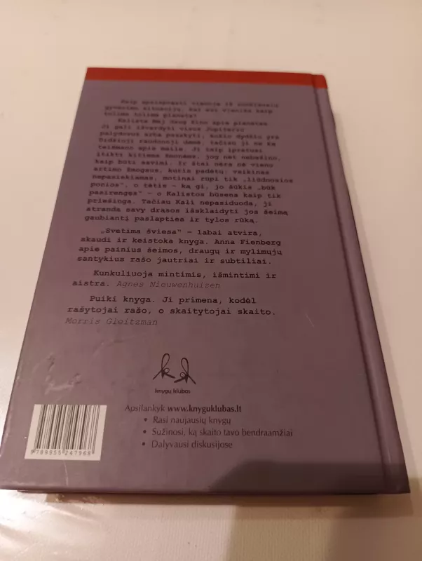 Svetima šviesa - Anna Fienberg, Barbara  Fienberg, knyga 4