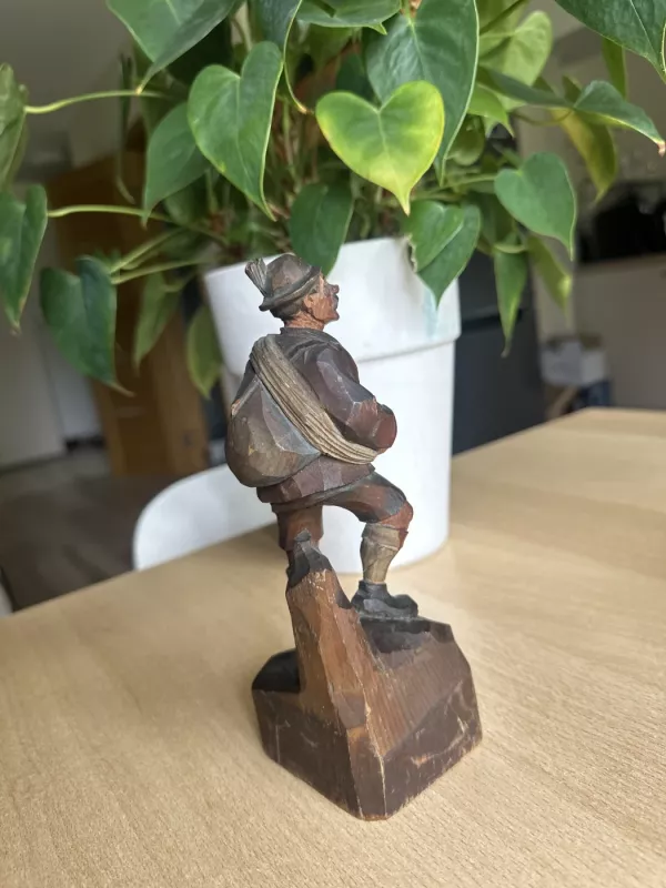 Unikali rankų darbo skulptūrėlė “Keliautojas” - , namai ir interjeras 3