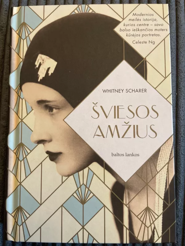 Šviesos amžius - Whitney Scharer, knyga 2