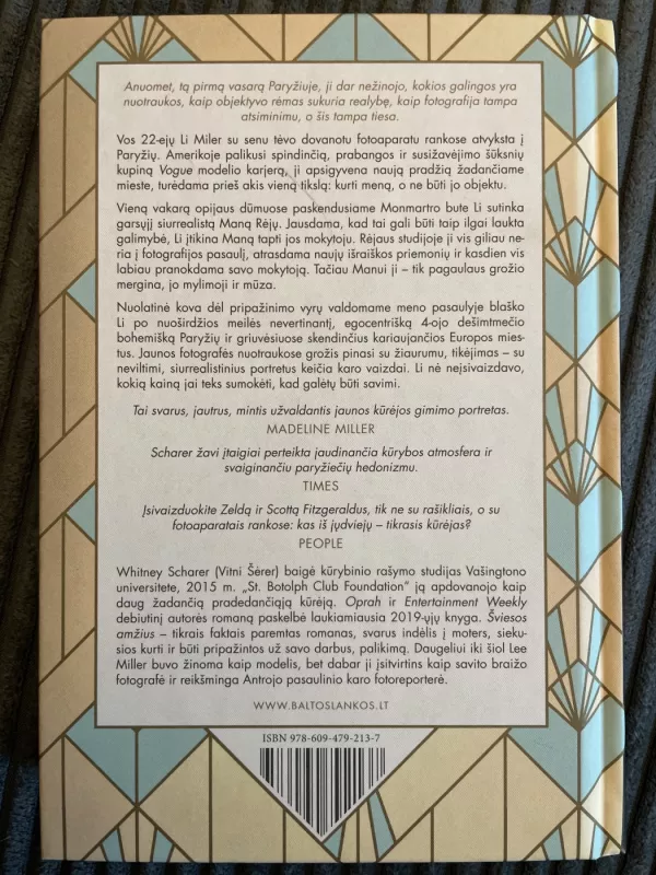 Šviesos amžius - Whitney Scharer, knyga 3