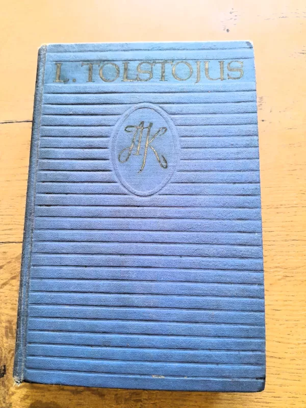 Ana Karenina (1 ir 2 dalys) - L. Tolstojus, knyga 4