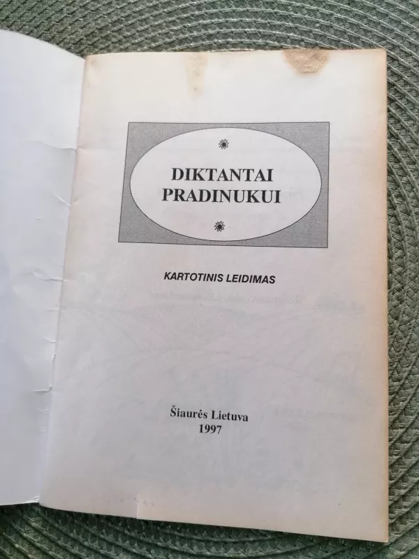Diktantai pradinukui - Levickienė Nijolė (parengėja), knyga 3