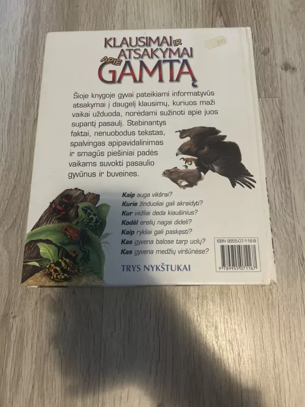 KLAUSIMAI IR ATSAKYMAI APIE GAMTĄ - Kingfisher Publications, knyga 4