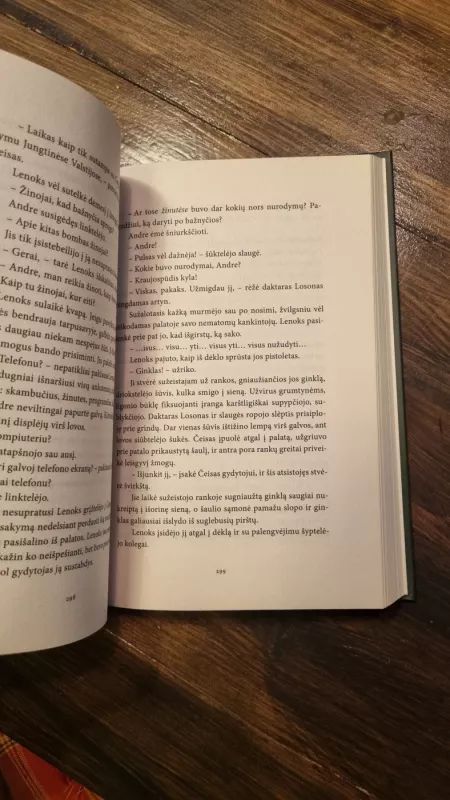 Korikas - Daniel Cole, knyga 3