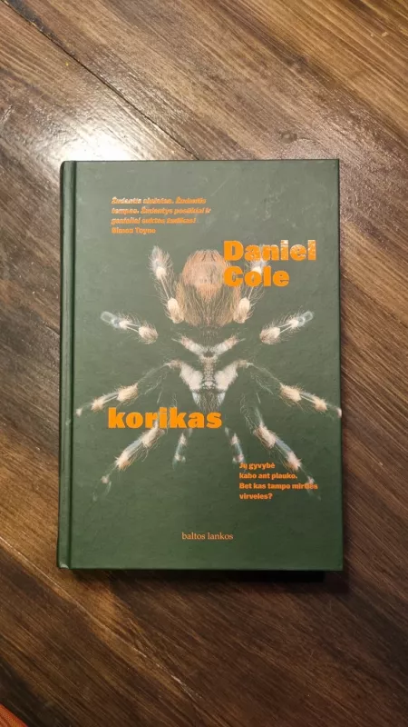 Korikas - Daniel Cole, knyga 2