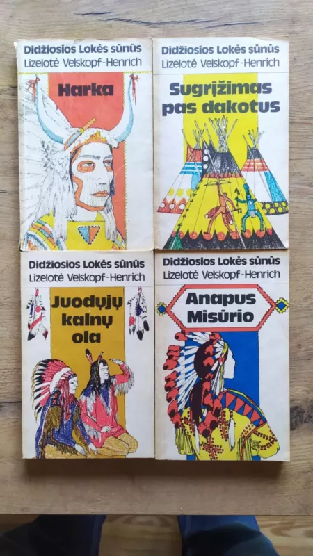 Didžiosios Lokės sūnūs (6 knygos) - Lizelotė Velskopf-Henrich, knyga 4