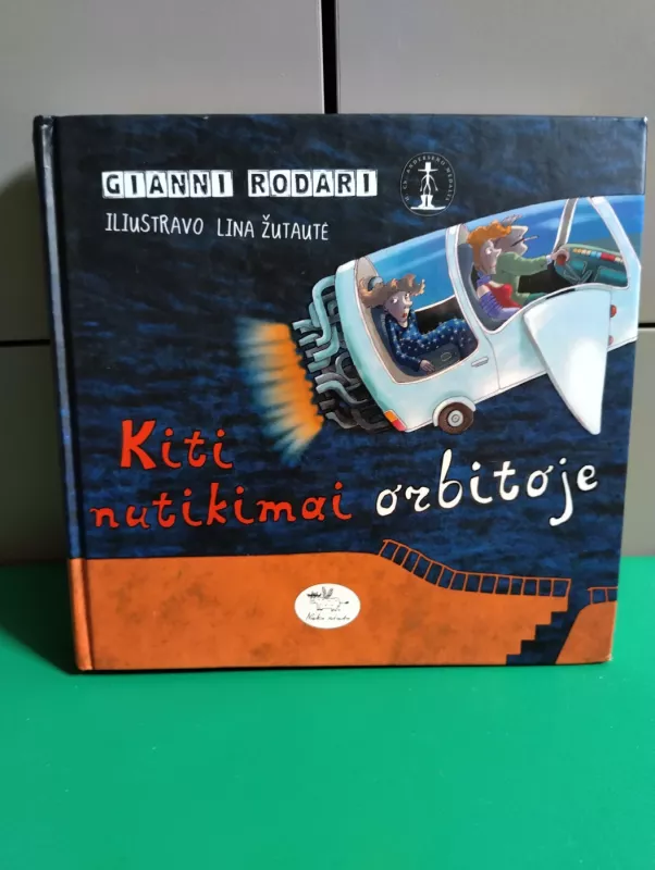 Kiti nutikimai orbitoje - Gianni Rodari, knyga 2