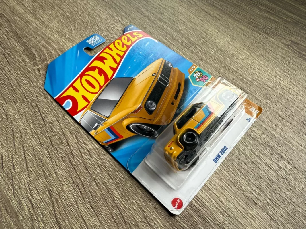 BMW 2002 Hot Wheels Long Card - , namai ir interjeras 3