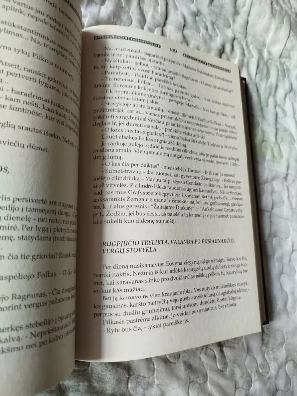 Chenos Adamantas: „Žiedų valdovo“ tęsinys - Nik Perumov, knyga 4