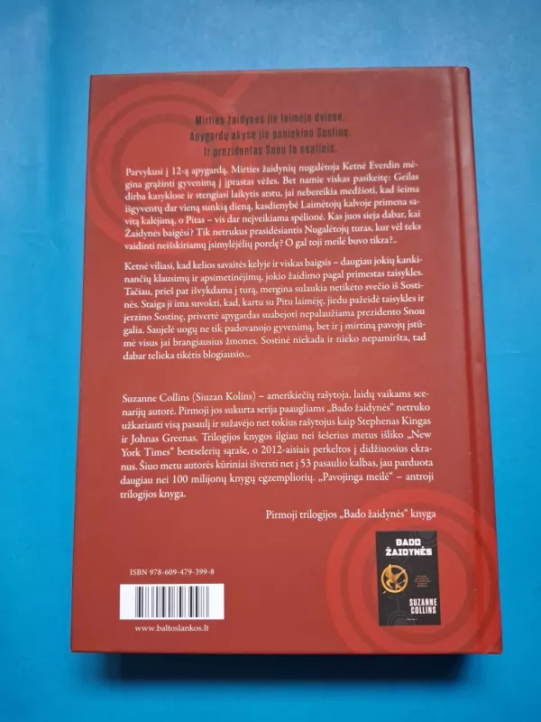 Pavojinga meilė. Antroji trilogijos dalis - Suzanne Collins, knyga 3