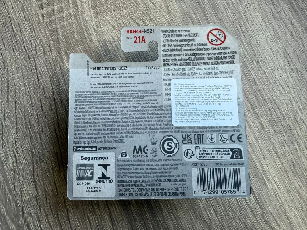 BMW i8 Roadster Hot Wheels - , namai ir interjeras 6