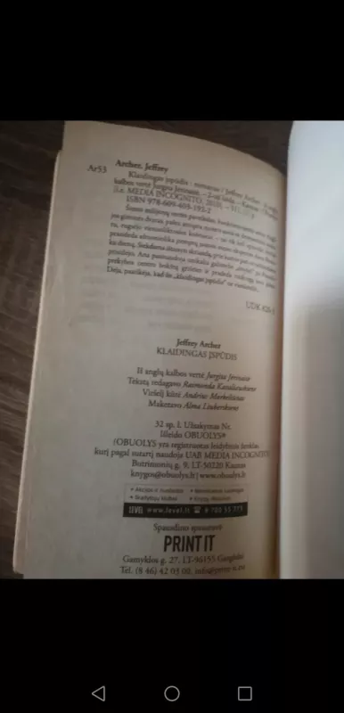 Klaidingas įspūdis - Jeffrey Archer, knyga 5