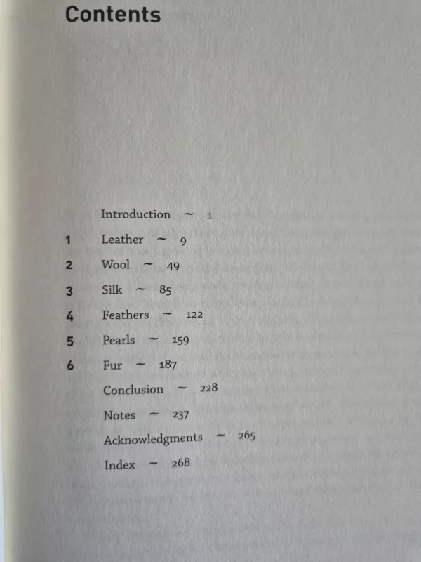 Putting on the Dog: The Animal Origins of What We Wear - Melissa Kwasny, knyga 5