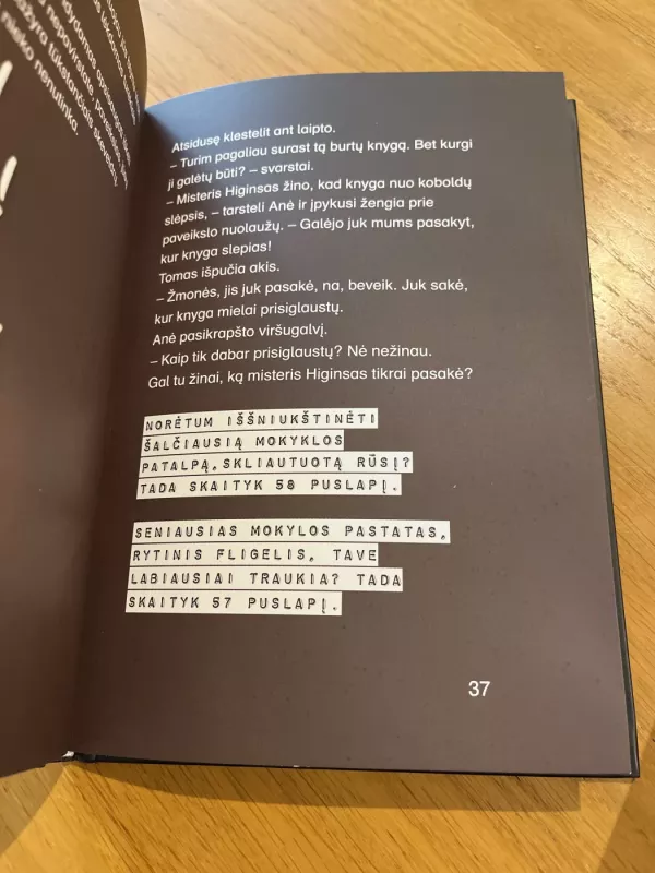 Pabėgimo mokykla. Burtų knyga - Anne Scheller, knyga 6