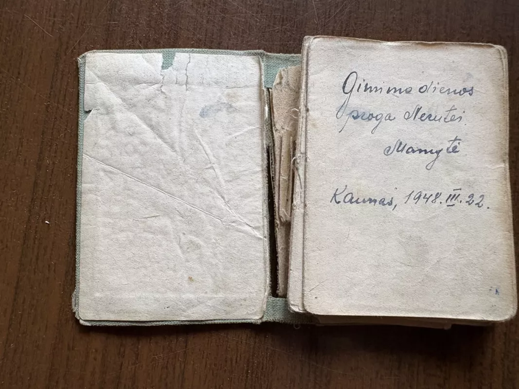 Dievas su mumis - Autorių Kolektyvas, knyga 4