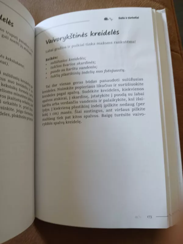 Ką veikti su ikimokyklinukais? Smagi ir kūrybiška ugdomoji veikla kiekvienai dienai - Trish Kuffner, knyga 3