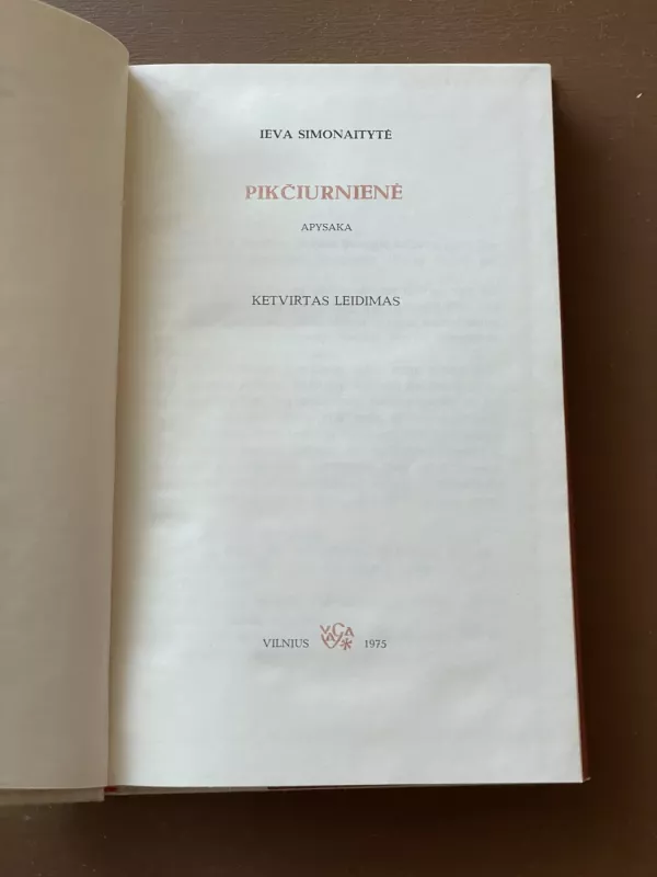 Pikčiurnienė - Ieva Simonaitytė, knyga 3