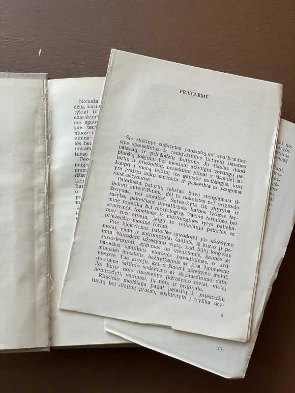 Patarlės ir priežodžiai - K. Grigas, knyga 3