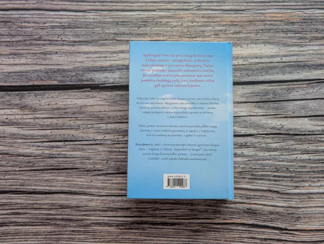 Papasakok tai dangui - Erica James, knyga 3