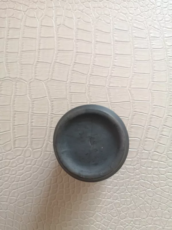 Vintažinė juodosios keramikos vazelė su raižiniais - , namai ir interjeras 6