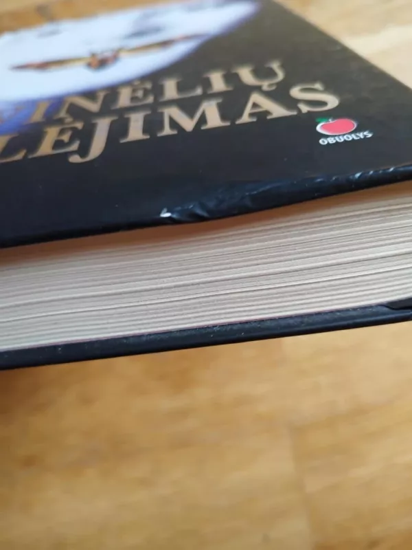 Avinėlių tylėjimas - Thomas Harris, knyga 3