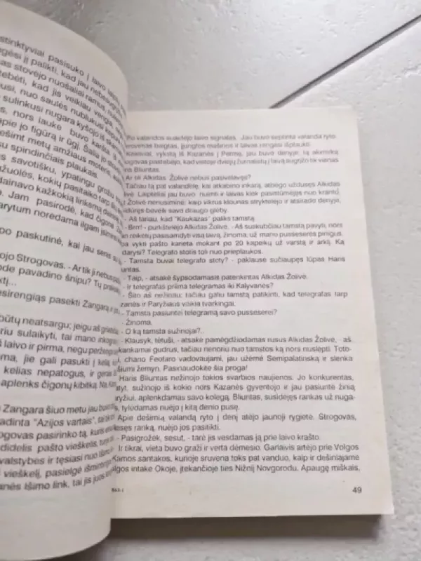 Caro kurjeris - Žiulis Vernas, knyga 4