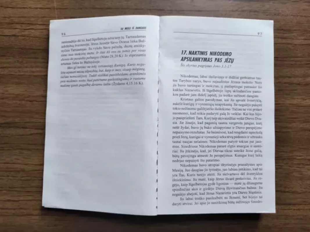 Su meile iš dangaus. Dievas siuntė savo numylėtąjį sūnų į žemę - E.Vait, knyga 5