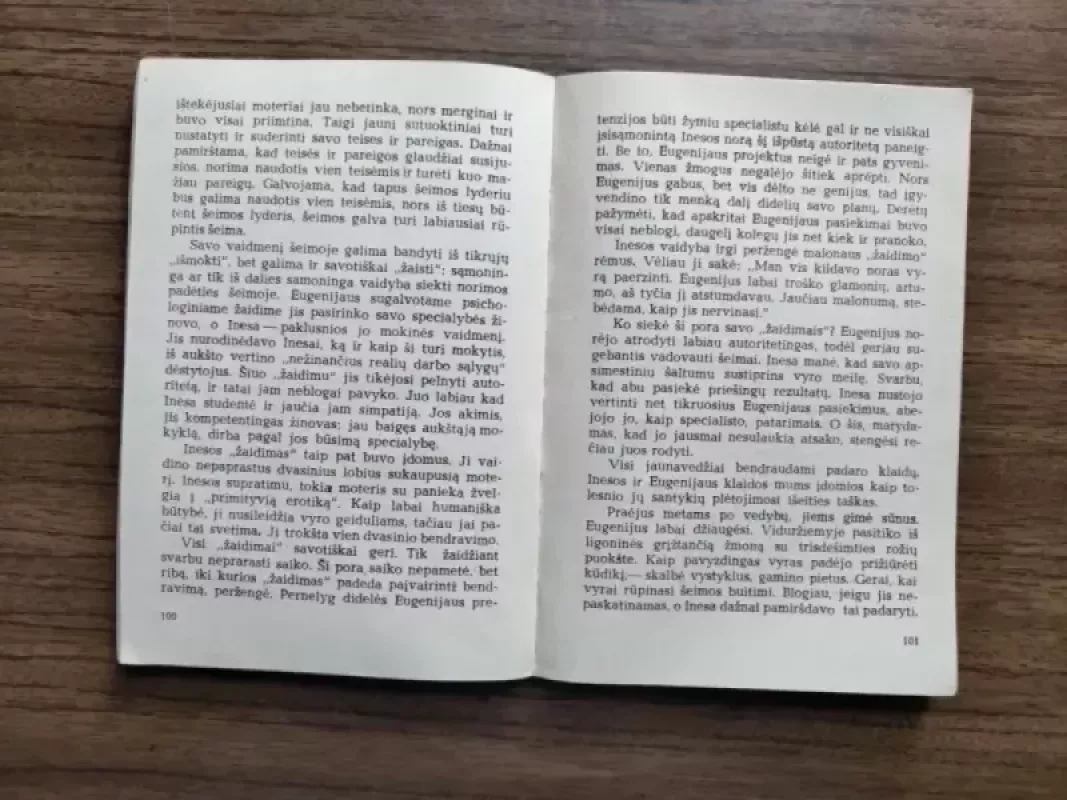 Nesutapo charakteriai - Gediminas Navaitis, knyga 4