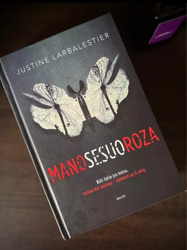 Mano sesuo Roza - Justine Larbalestier, knyga 2