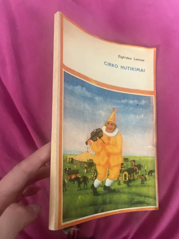 Cirko nutikimai - Zigfridas Lencas, knyga 3