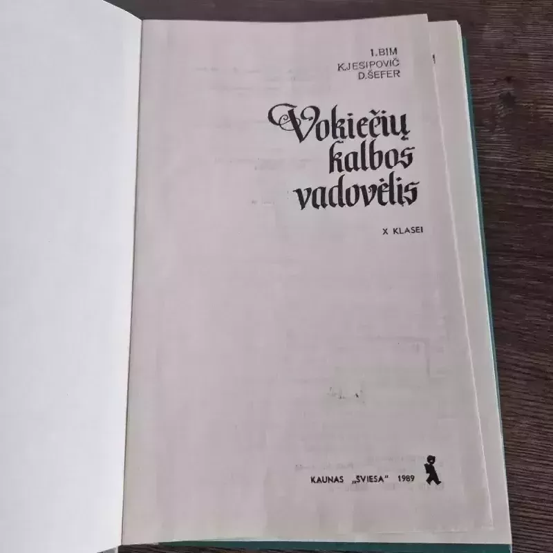 DEUTSCH 10 - I. BIM K. JESIPOVIČ D. ŠEFER, knyga 3
