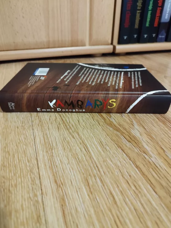 Kambarys - Emma Donoghue, knyga 6