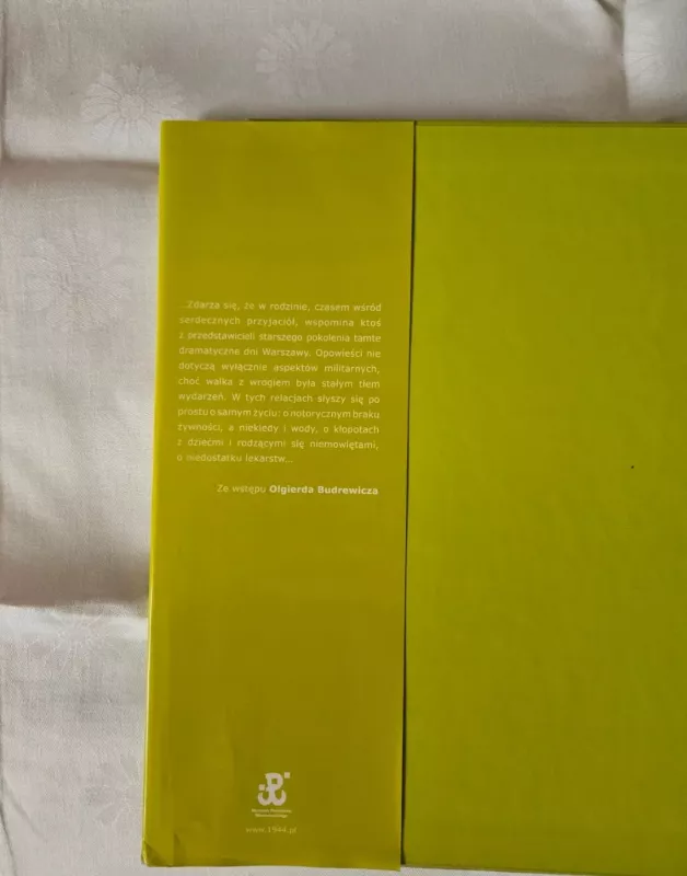 Rozpoznaj Warszawę 39-45 Nieznane Fotografie z Rodzinnych Archiwów - Muzeum Powstania Warszawskiego, knyga 4