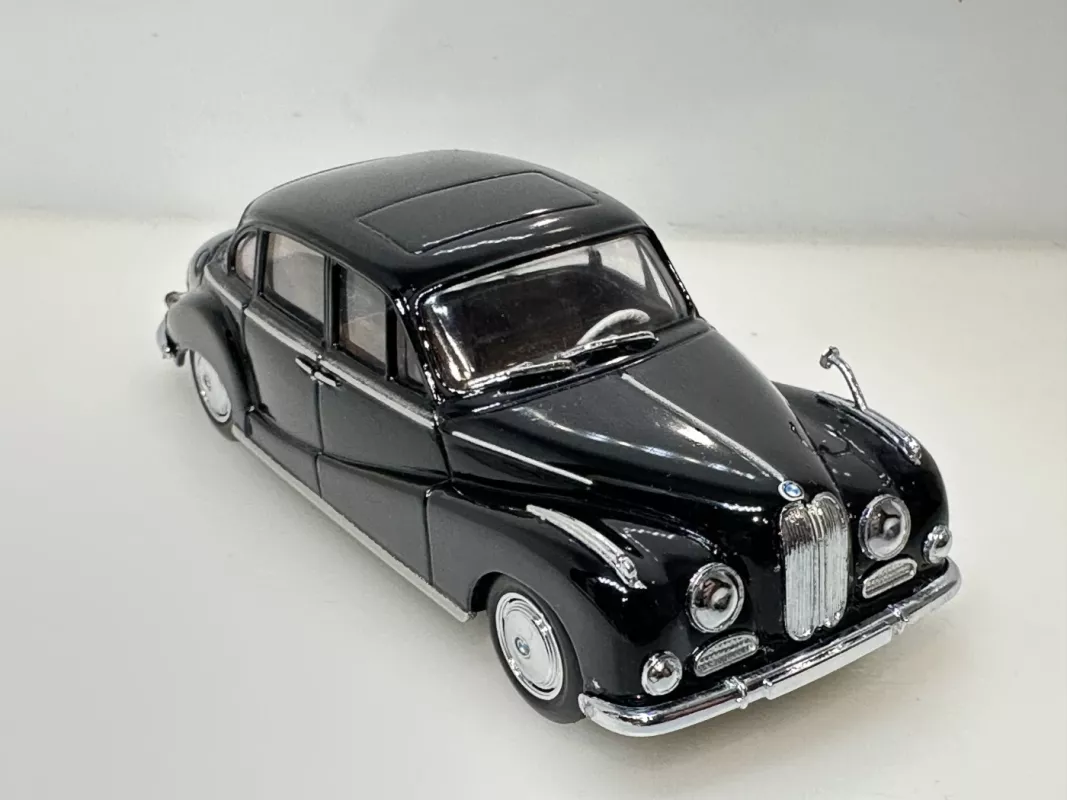 BMW 502 juodas 1954-1961 1:43 BMW Classic Line - , namai ir interjeras 5