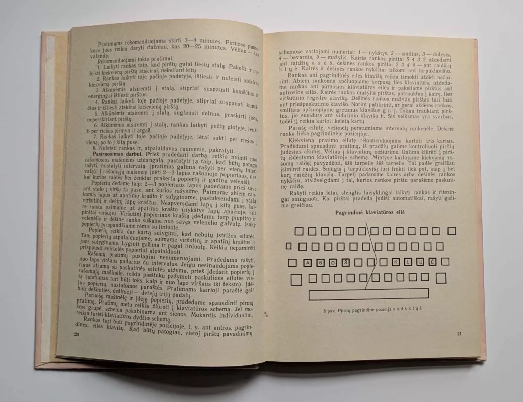 Mašinraštis ir raštvedyba - Autorių Kolektyvas, knyga 3