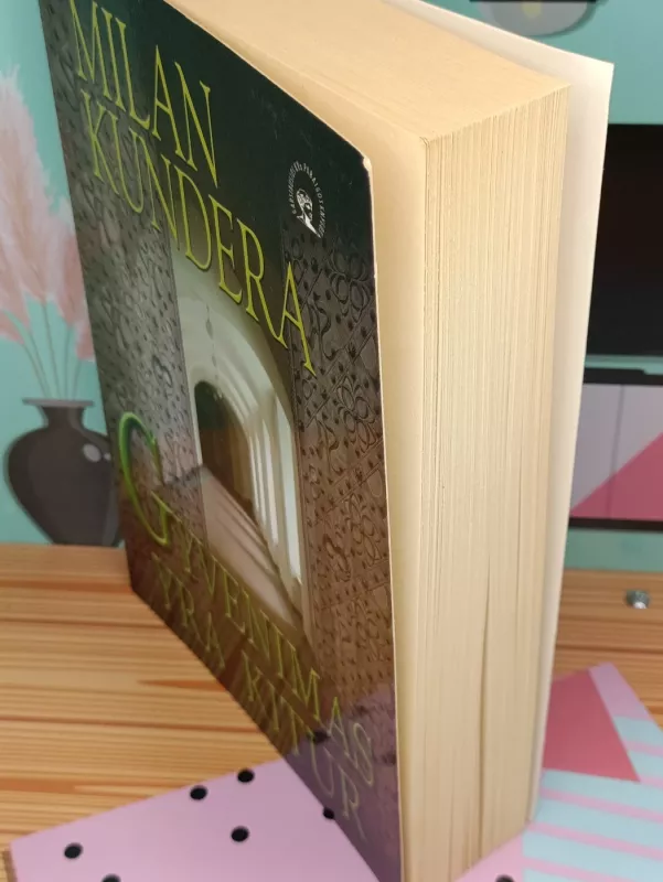 Gyvenimas yra kitur - Milan Kundera, knyga 3