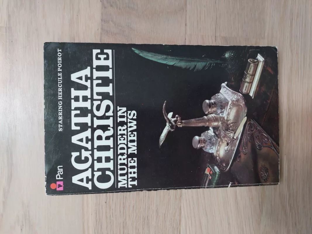 Murder in the Mews - Agatha Christie, knyga 3