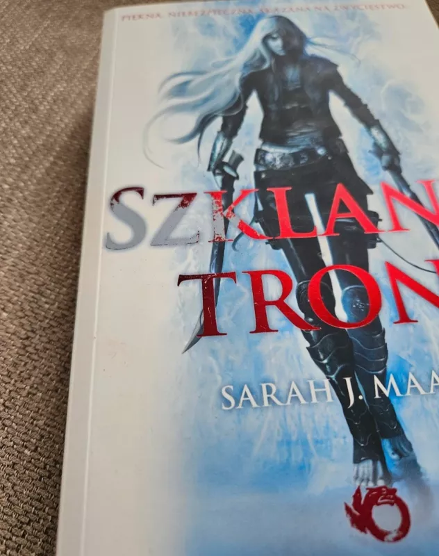 Szklany tron - Sarah J. Maas, knyga 3
