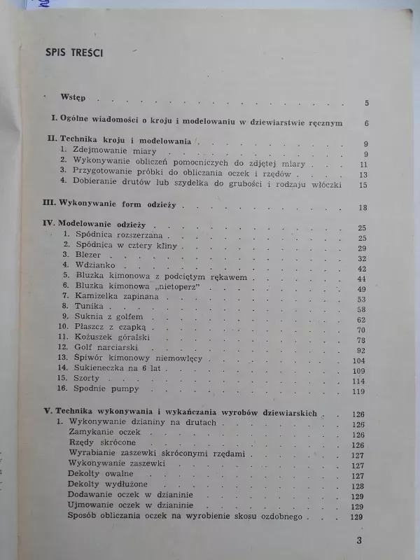 Krój i modeliowanie w dziewiarstvie ręcznym - Irena Kotecka, knyga 3