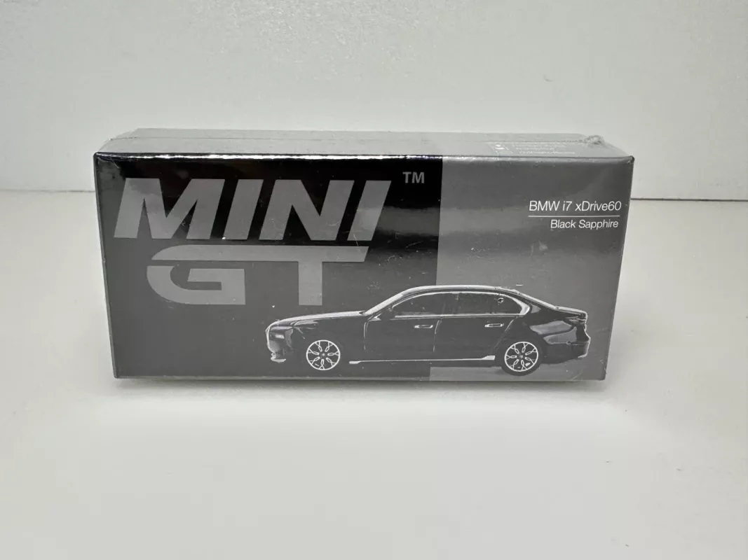 BMW i7 G70 Xdrive60 2024 Black Sapphire 1:64 Mini GT - , namai ir interjeras 3