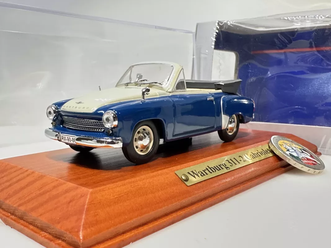 Wartburg 311-2 Cabriolet mėlyna/rusva 1:43 Atlas DDR - , namai ir interjeras 2